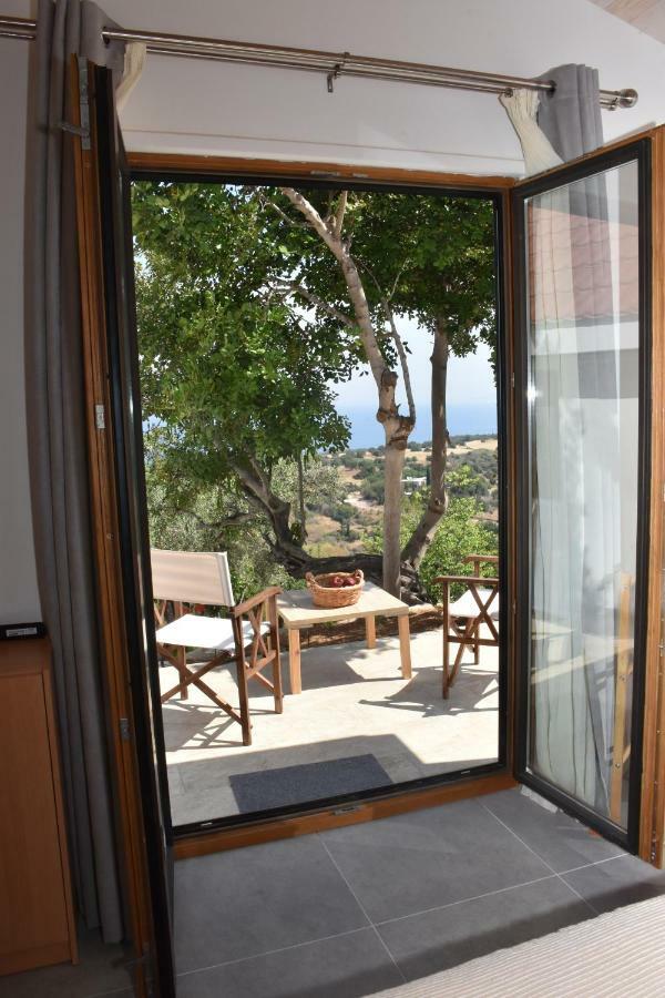 Philip'S Holiday House Neo Chorio Exterior foto